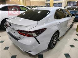 تۆیۆتا کامری